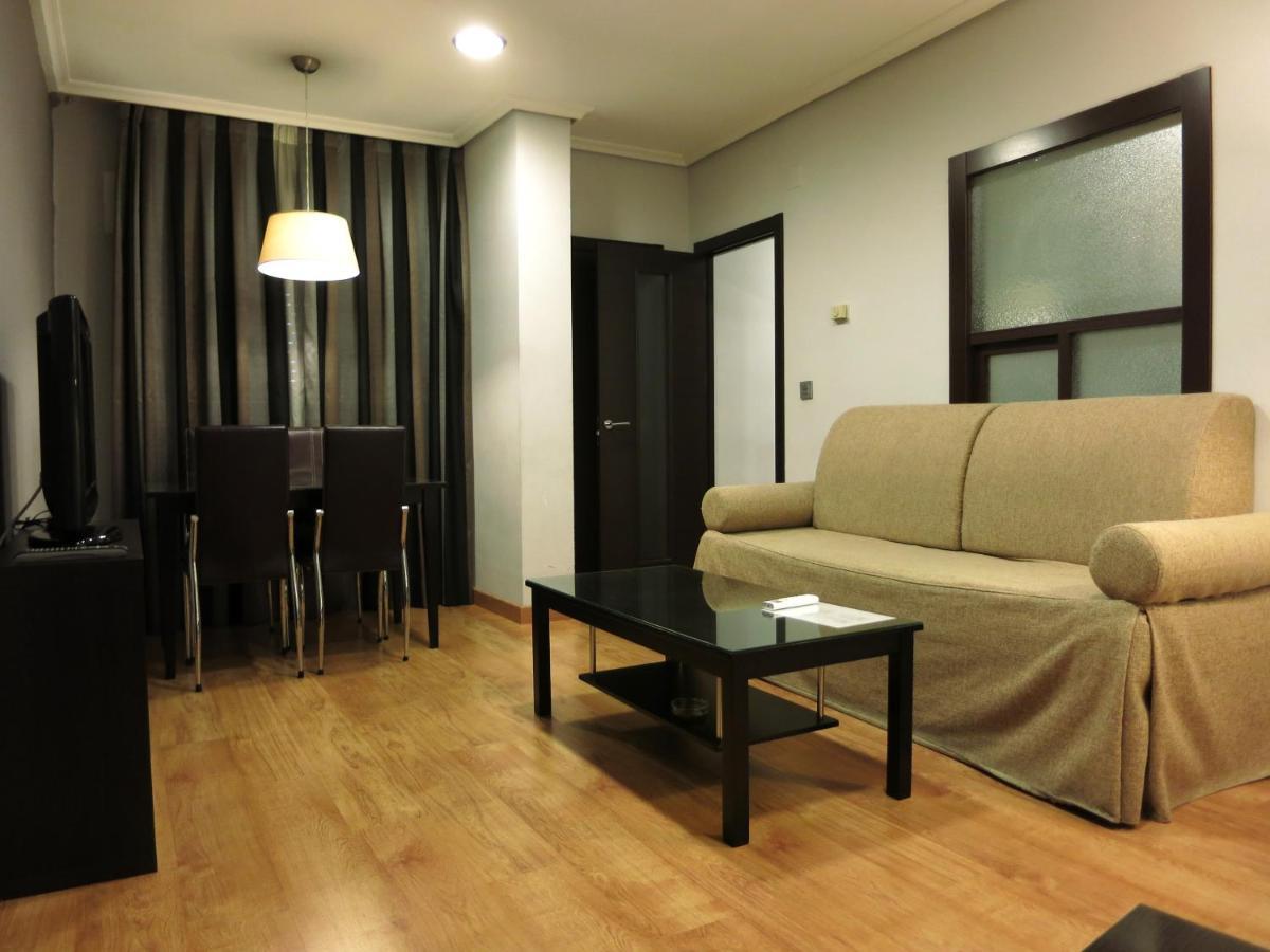 וייאדוליד Apartamentos Boutique Catedral מראה חיצוני תמונה