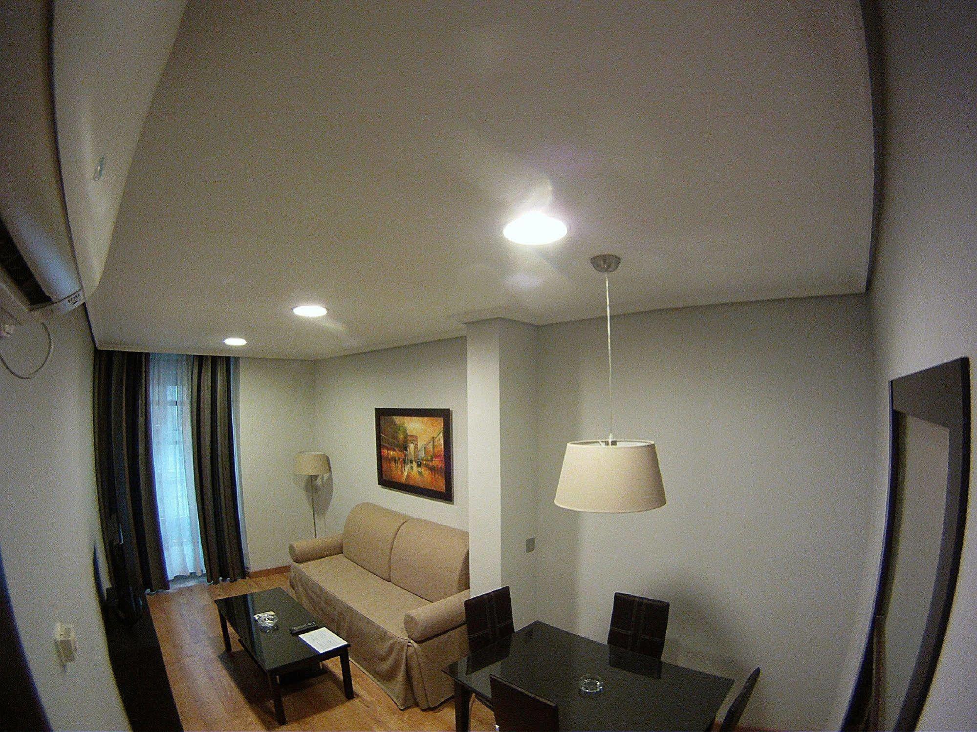 וייאדוליד Apartamentos Boutique Catedral מראה חיצוני תמונה